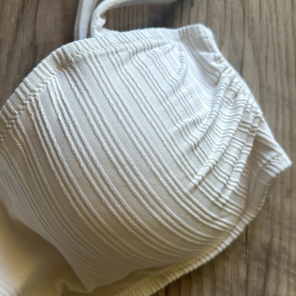 Shade & Shore Bikini Top - Picture 2 of 8